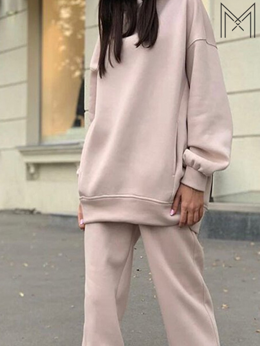 Áo Hoodie nữ mặc với quần gì ? Tips 10 cách phối đồ cực xinh 2026