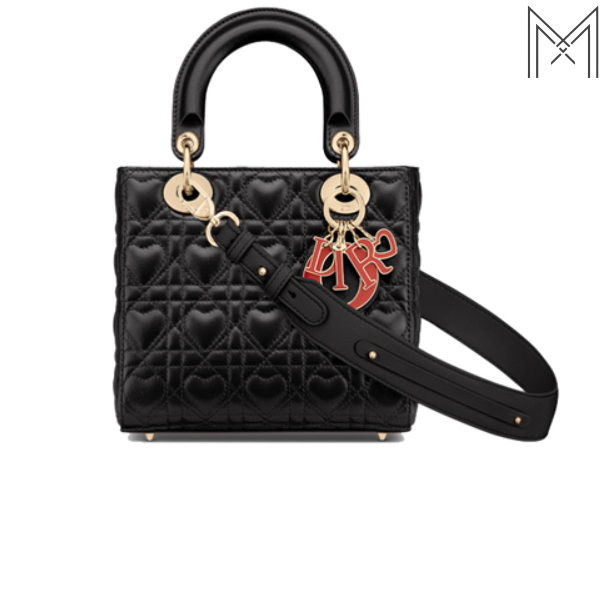 Học lỏm cách mở khoá túi Dior cực đơn giản cho từng loại 2026 Học lỏm cách mở khoá túi Dior cực đơn giản cho từng loại 2026