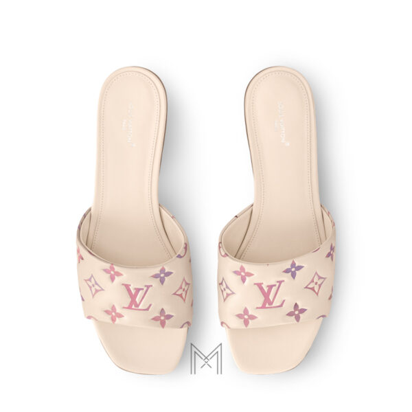 Dép quai ngang Louis Vuitton màu be hoạ tiết monogram chính hãng LVD15