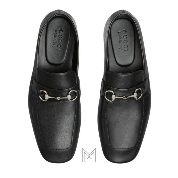 Giày lười Gucci Ragazzo màu đen khoá Horsebit kim loại màu bạc MHG32