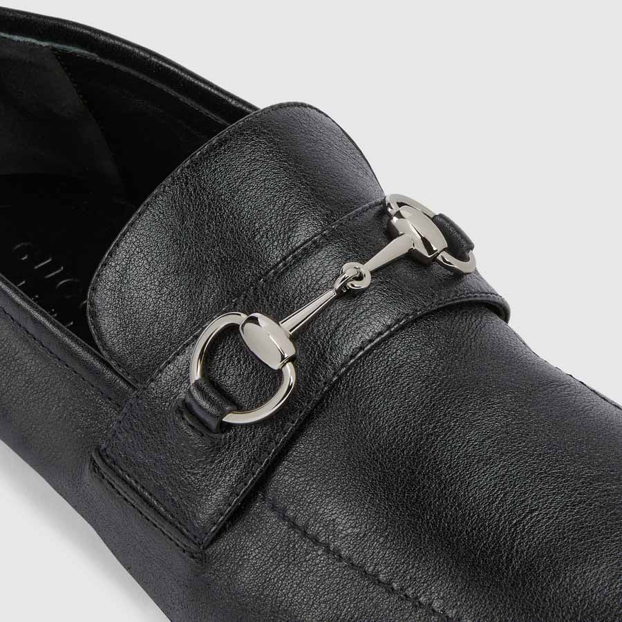 Giày lười Gucci Ragazzo màu đen khoá Horsebit kim loại màu bạc MHG32 2026 Giày lười Gucci Ragazzo màu đen khoá Horsebit kim loại màu bạc MHG32 2026