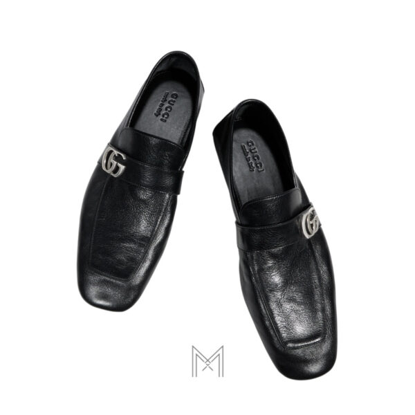 Giày Moca da Gucci nam màu đen logo GG kim loại màu bạc authentic MHG36