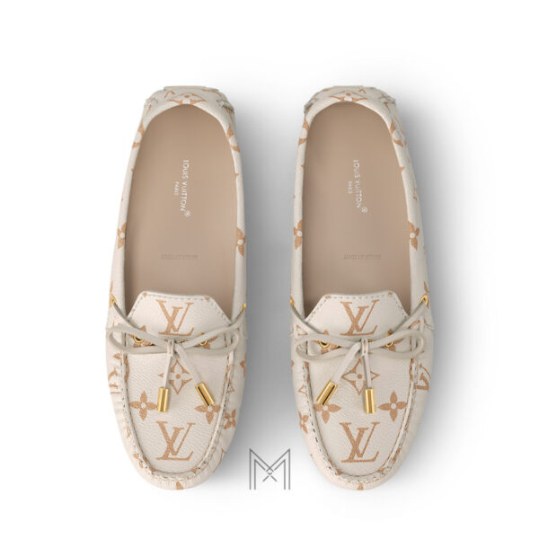 Giày Moca nữ Louis Vuitton Gloria màu be hoạ tiết monogram MLV4