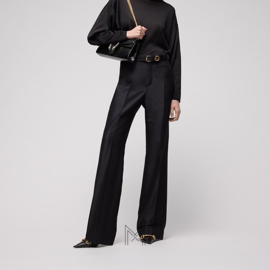 Thắt lưng Gucci dây da màu đen mặt khoá màu vàng chính hãng GTL79 2026 Thắt lưng Gucci dây da màu đen mặt khoá màu vàng chính hãng GTL79 2026