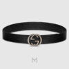 Thắt lưng Gucci Cruise 2026 dây da màu đen dập nổi hoạ tiết monogram GTL51 2026