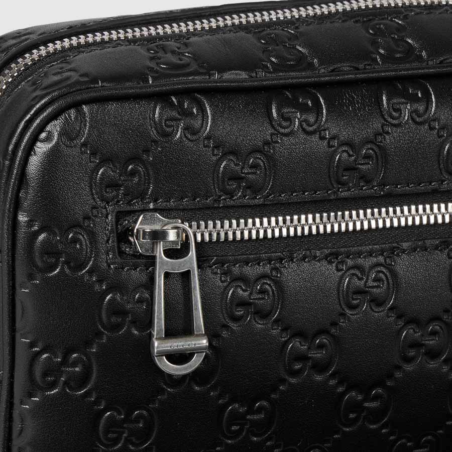 Túi đeo chéo Gucci da màu đen dập nổi GG Supreme authentic TGG46 2026 Túi đeo chéo Gucci da màu đen dập nổi GG Supreme authentic TGG46 2026