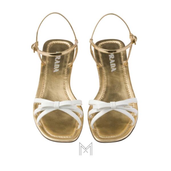 Sandal Prada Flat Metalic leather màu vàng phối trắng chính hãng MHHP012