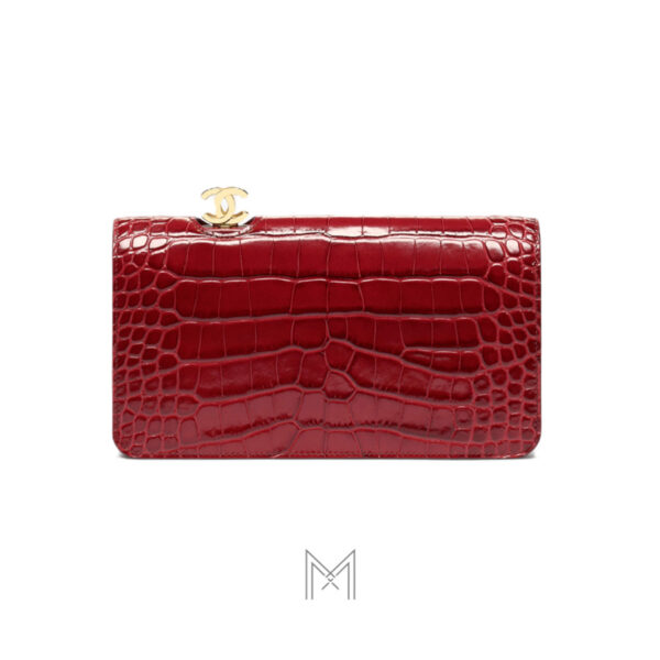 Túi Chanel cầm tay màu đỏ da bê dập nổi vân cá sấu chính hãng TCN35