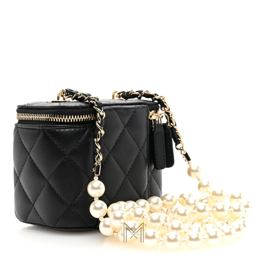 Túi Chanel quai ngọc da cừu màu đen chính hãng TCN17 2026 Túi Chanel quai ngọc da cừu màu đen chính hãng TCN17 2026