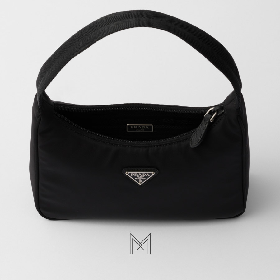 Túi Prada Ngọc Trinh màu đen khoá bạc authentic PRD02 2026 Túi Prada Ngọc Trinh màu đen khoá bạc authentic PRD02 2026