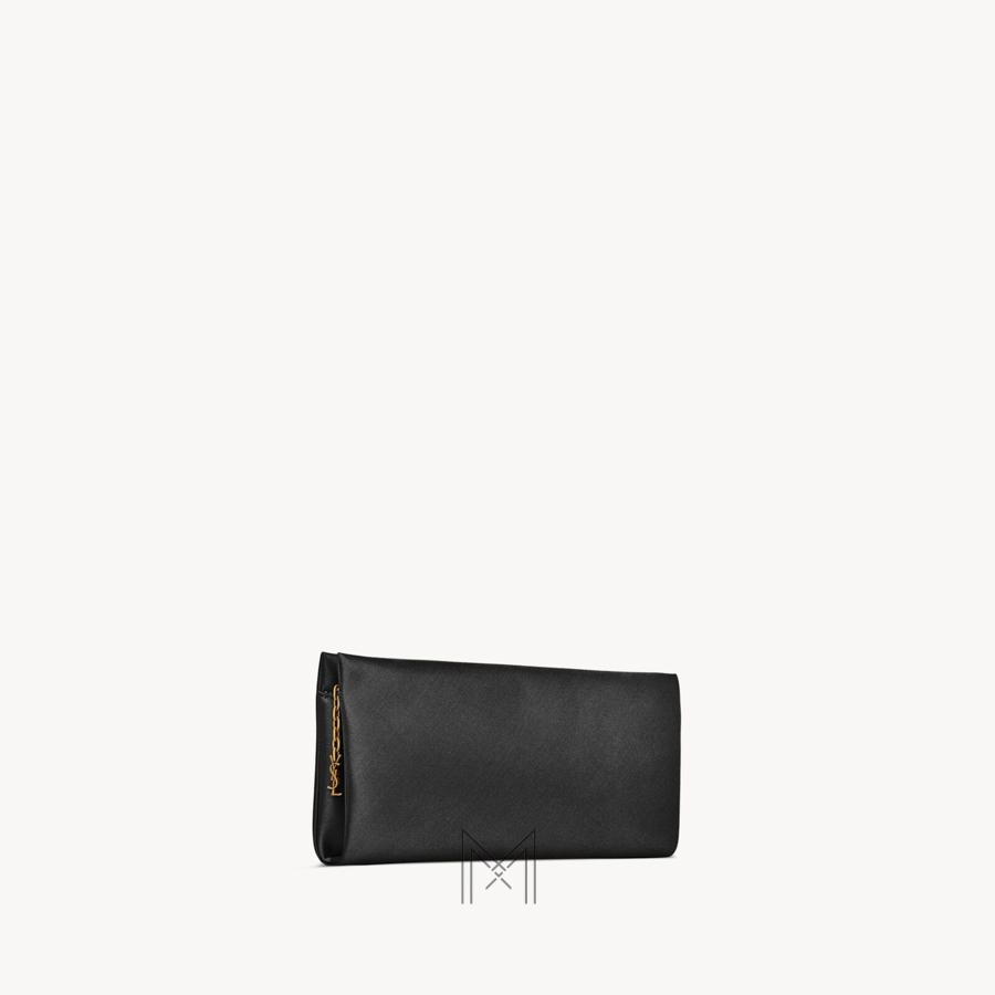 Clutch YSL Evening in Satin màu đen logo vàng chính hãng MHHY017 2026 Clutch YSL Evening in Satin màu đen logo vàng chính hãng MHHY017 2026