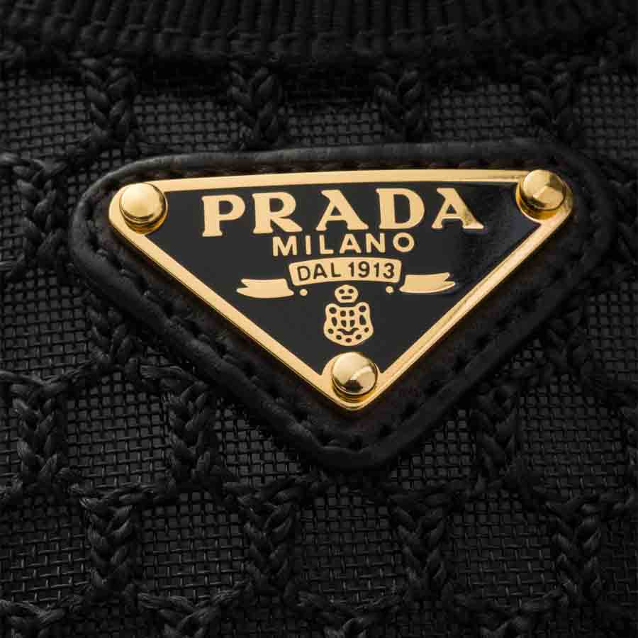 Giày búp bê cao gót Prada Mesh Fabric màu đen logo vàng chính hãng MHNP100 2026 Giày búp bê cao gót Prada Mesh Fabric màu đen logo vàng chính hãng MHNP100 2026