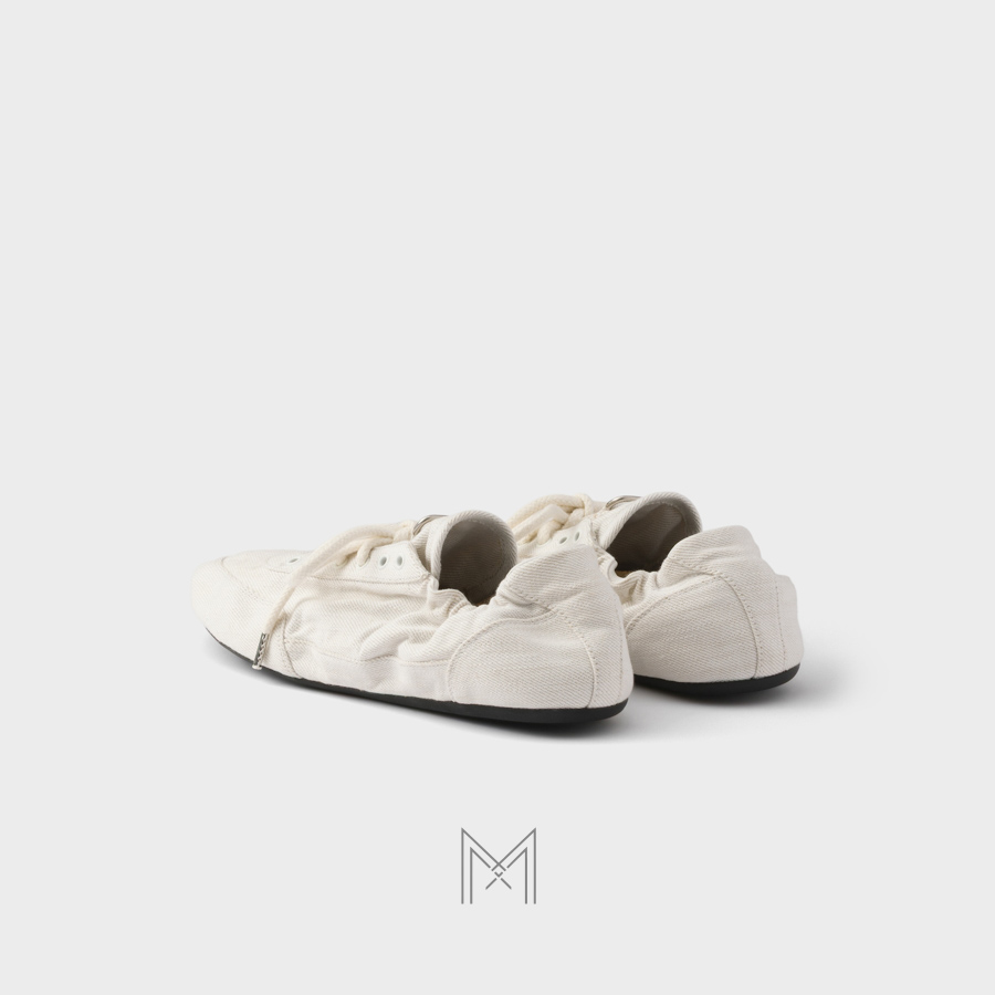 Giày đế bệt Prada Collapse Canvas màu trắng chính hãng MHNP121 2026 Giày đế bệt Prada Collapse Canvas màu trắng chính hãng MHNP121 2026