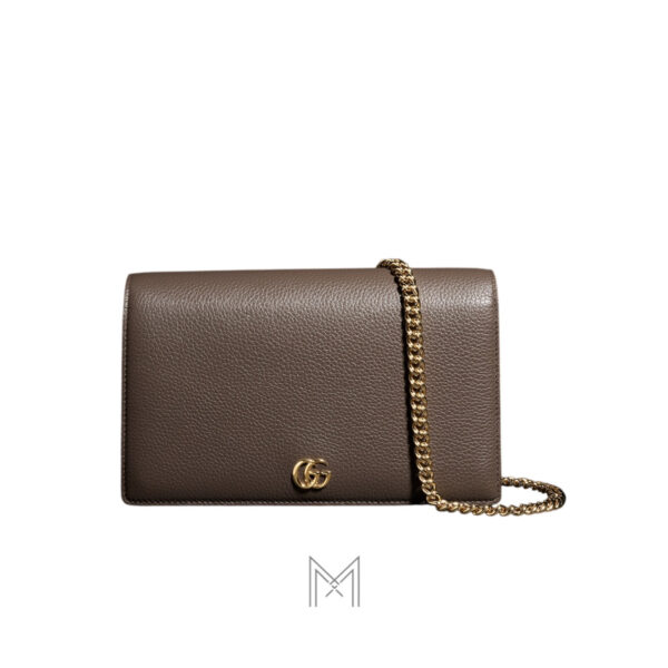 Ví đeo chéo Gucci màu nâu da sần dây xích kim loại màu vàng MVG77