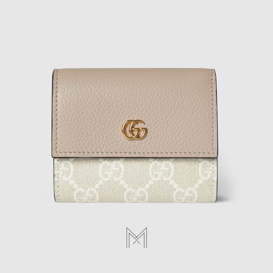 Ví Gucci phối màu hoạ tiết logo kim loại màu vàng MVG119 2026 Ví Gucci phối màu hoạ tiết logo kim loại màu vàng MVG119 2026