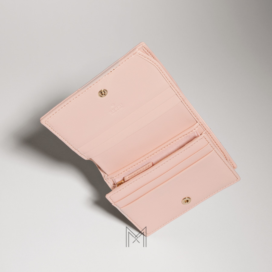 Ví nữ Gucci Marmont da nappa matelassé chevron màu hồng MVG110 2026 Ví nữ Gucci Marmont da nappa matelassé chevron màu hồng MVG110 2026