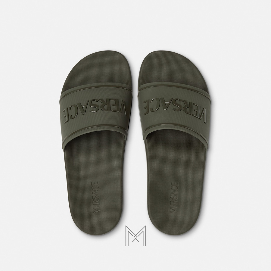 Dép lê cao su Versace màu xanh rêu authentic MGV008 2026 Dép lê cao su Versace màu xanh rêu authentic MGV008 2026