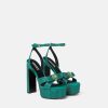 Sandals đế xuống Versace Gianni Ribbon Embellished Satin 140 mm MDV36 2026 Sandals đế xuống Versace Gianni Ribbon Embellished Satin 140 mm MDV36 2026