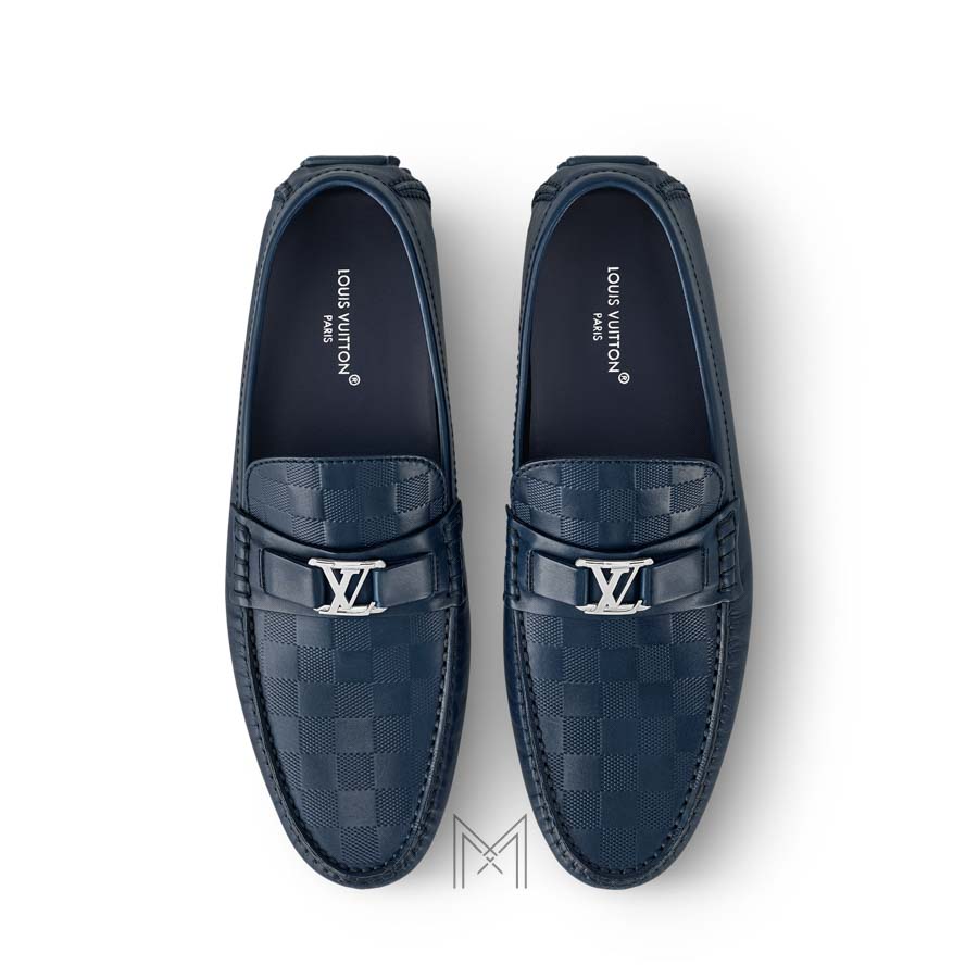 Giày moca nam Louis Vuitton màu xanh navy logo bạc authentic MHGL005 2026 Giày moca nam Louis Vuitton màu xanh navy logo bạc authentic MHGL005 2026