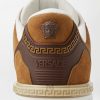 Giày thể thao Versace Biggie Basket màu nâu da lộn MGV074 2026