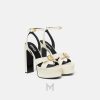 Sandals cao gót Versace Gianni màu trắng 140 mm MDV52 2026 Sandals cao gót Versace Gianni màu trắng 140 mm MDV52 2026
