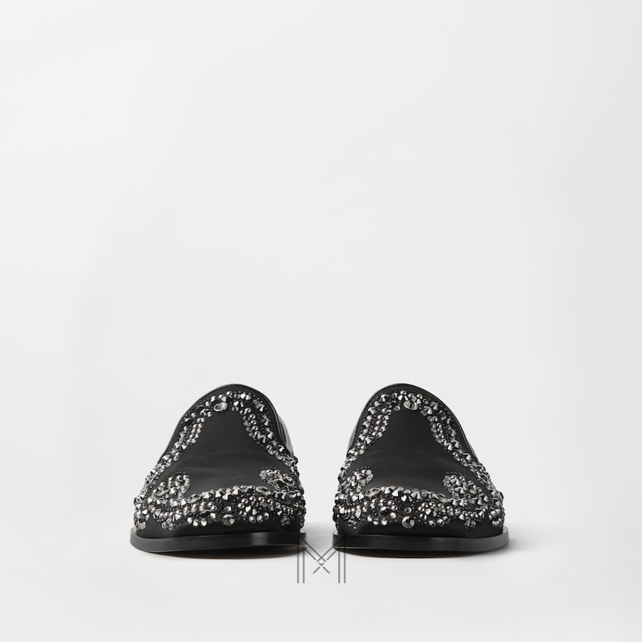 Giày lười nam Versace màu đen đính đá & đinh tán authentic MGV118 2026 Giày lười nam Versace màu đen đính đá & đinh tán authentic MGV118 2026