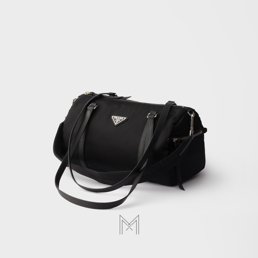 Túi xách Prada Duffel màu đen logo bạc chính hãng MHTP080 2026 Túi xách Prada Duffel màu đen logo bạc chính hãng MHTP080 2026