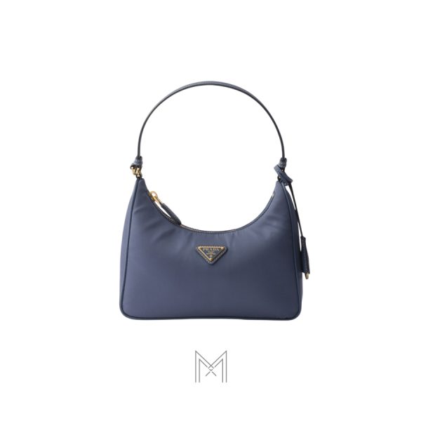 Túi kẹp nách Prada Re-Edition 2005 màu xanh nhạt logo vàng chính hãng MHTP013