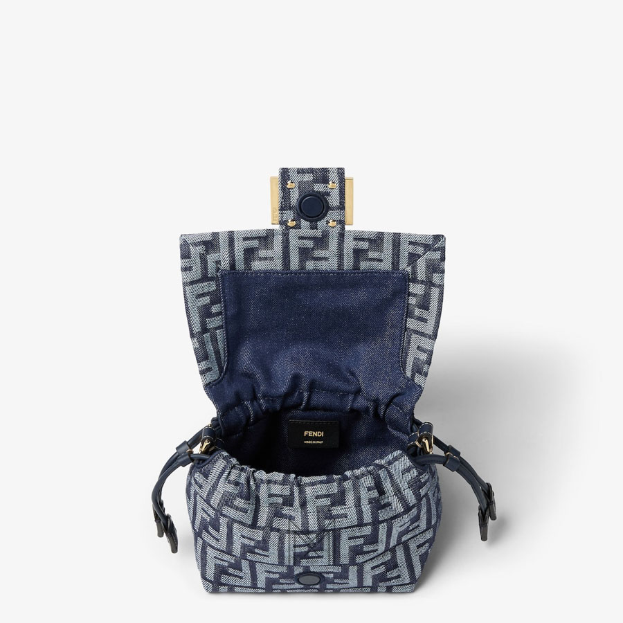 Túi xách mini Fendi Baguette Mamma màu xanh hoạ tiết FF MHH027 2026 Túi xách mini Fendi Baguette Mamma màu xanh hoạ tiết FF MHH027 2026