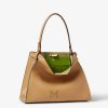 Túi xách da Fendi Way màu nâu nội thất xanh lá MHH094 2026 Túi xách da Fendi Way màu nâu nội thất xanh lá MHH094 2026