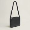 Túi đeo chéo Hermes Etriviere Messenger màu đen da bê Evergrain MTH082 2026