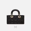 Túi Xách Đeo Chéo Dior Small Lady D-Joy Bag Black Microbead-Embroidered Cotton with Cannage Motif JJT205 2026