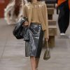 Túi xách da Chanel hobo màu nâu rêu chính hãng MCN58 2026