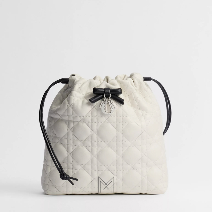 Túi Đeo Chéo Dior Adiorable Mini Bucket Bag Two-Tone Latte And Black Cannage Lambskin JTT133 2026 Túi Đeo Chéo Dior Adiorable Mini Bucket Bag Two-Tone Latte And Black Cannage Lambskin JTT133 2026