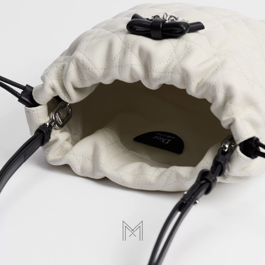Túi Đeo Chéo Dior Adiorable Mini Bucket Bag Two-Tone Latte And Black Cannage Lambskin JTT133 2026 Túi Đeo Chéo Dior Adiorable Mini Bucket Bag Two-Tone Latte And Black Cannage Lambskin JTT133 2026