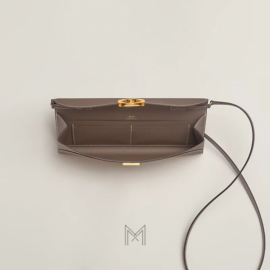 Túi đeo chéo Hermes Maillon To Go màu nâu khoá vàng MTH074 2026 Túi đeo chéo Hermes Maillon To Go màu nâu khoá vàng MTH074 2026