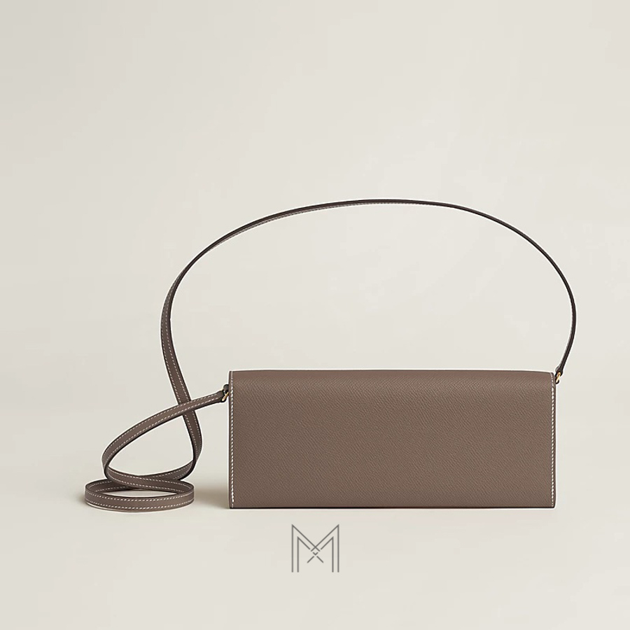 Túi đeo chéo Hermes Maillon To Go màu nâu khoá vàng MTH074 2026 Túi đeo chéo Hermes Maillon To Go màu nâu khoá vàng MTH074 2026