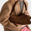 Túi đeo vai Prada Aimée màu nâu da lộn logo vàng chính hãng MHTP151 2026 Túi đeo vai Prada Aimée màu nâu da lộn logo vàng chính hãng MHTP151 2026
