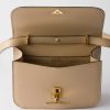 Túi xách đeo chéo Prada authentic màu be da hạt MHTP237 2026 Túi xách đeo chéo Prada authentic màu be da hạt MHTP237 2026