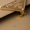 Túi xách đeo chéo Prada authentic màu be da hạt MHTP237 2026 Túi xách đeo chéo Prada authentic màu be da hạt MHTP237 2026