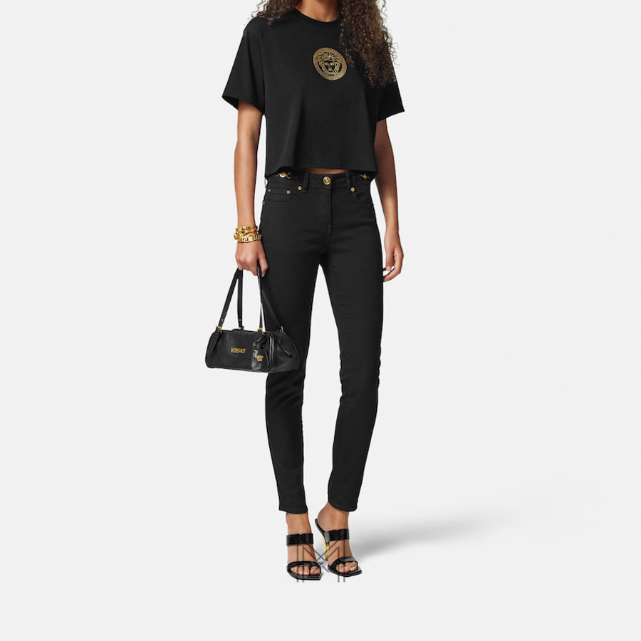 Túi xách bowling Versace Tag Nappa màu đen chính hãng MTV040 2026 Túi xách bowling Versace Tag Nappa màu đen chính hãng MTV040 2026