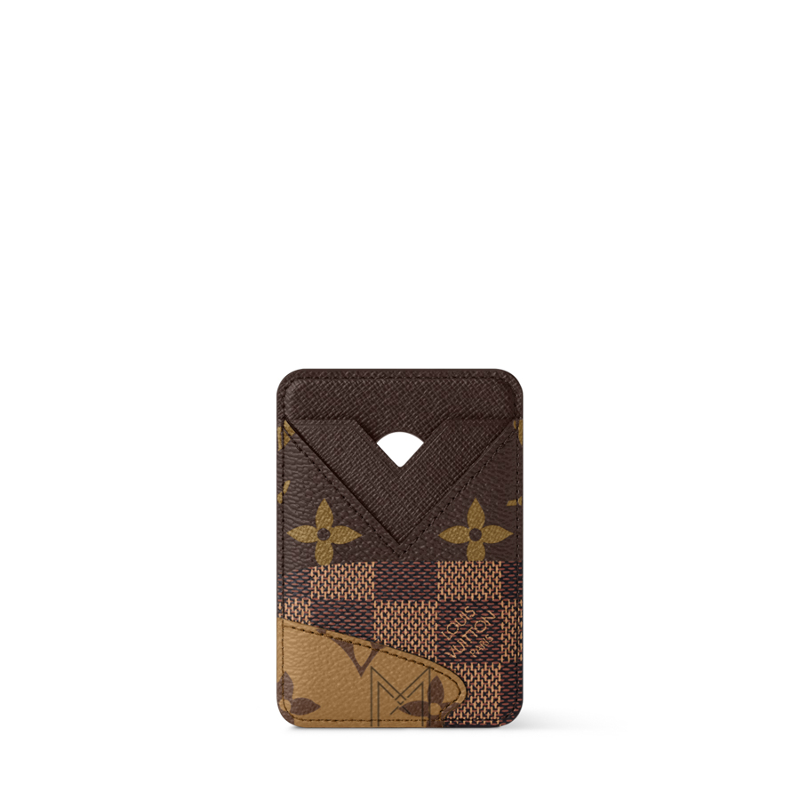 Ví Đựng Thẻ LV Porte-Cartes Magnet Màu Nâu Monogram Canvas VLV035 2026 Ví Đựng Thẻ LV Porte-Cartes Magnet Màu Nâu Monogram Canvas VLV035 2026