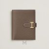 Ví ngắn Hermes Bearn Compact màu nâu chính hãng MVH26 2026 Ví ngắn Hermes Bearn Compact màu nâu chính hãng MVH26 2026