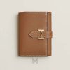 Ví ngắn Hermes Bearn màu nâu gold khoá vàng authentic MVH35 2026 Ví ngắn Hermes Bearn màu nâu gold khoá vàng authentic MVH35 2026