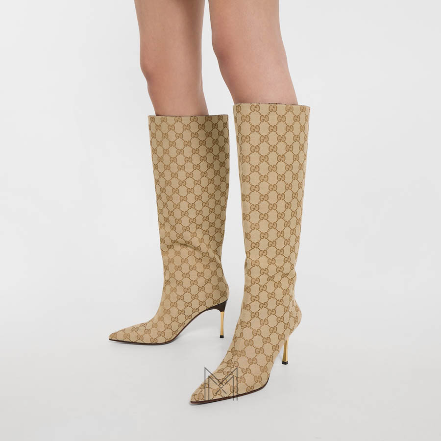 Boots cao gót Gucci màu be họa tiết authentic MHGG045 2026 Boots cao gót Gucci màu be họa tiết authentic MHGG045 2026