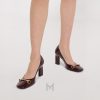 Giày cao gót Gucci màu đỏ mận khóa vàng authentic MHGG034 2026 Giày cao gót Gucci màu đỏ mận khóa vàng authentic MHGG034 2026