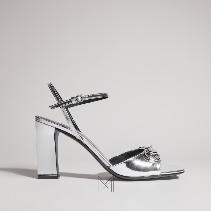 Sandal Gucci cao gót màu bạc khóa Horsebit bạc chính hãng MHDG010 2026 Sandal Gucci cao gót màu bạc khóa Horsebit bạc chính hãng MHDG010 2026