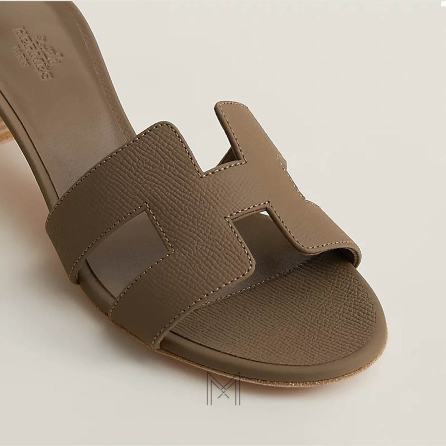 Dép cao gót Hermes nữ chính hãng màu nâu etoupe da hạt MHHH122 2026 Dép cao gót Hermes nữ chính hãng màu nâu etoupe da hạt MHHH122 2026