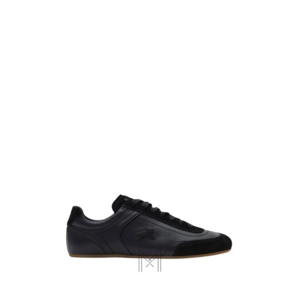 Sneaker Burberry màu đen họa tiết kỹ sĩ chính hãng MHGB029