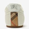 Sneaker Burberry màu trắng kem họa tiết kỹ sĩ chính hãng MHGB031 2026
